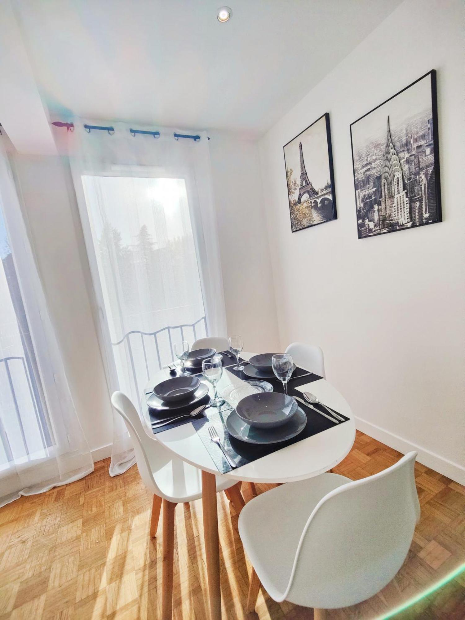 Apartament Metro A 2 Minutes Paris Centre Le Marais Romainville Zewnętrze zdjęcie