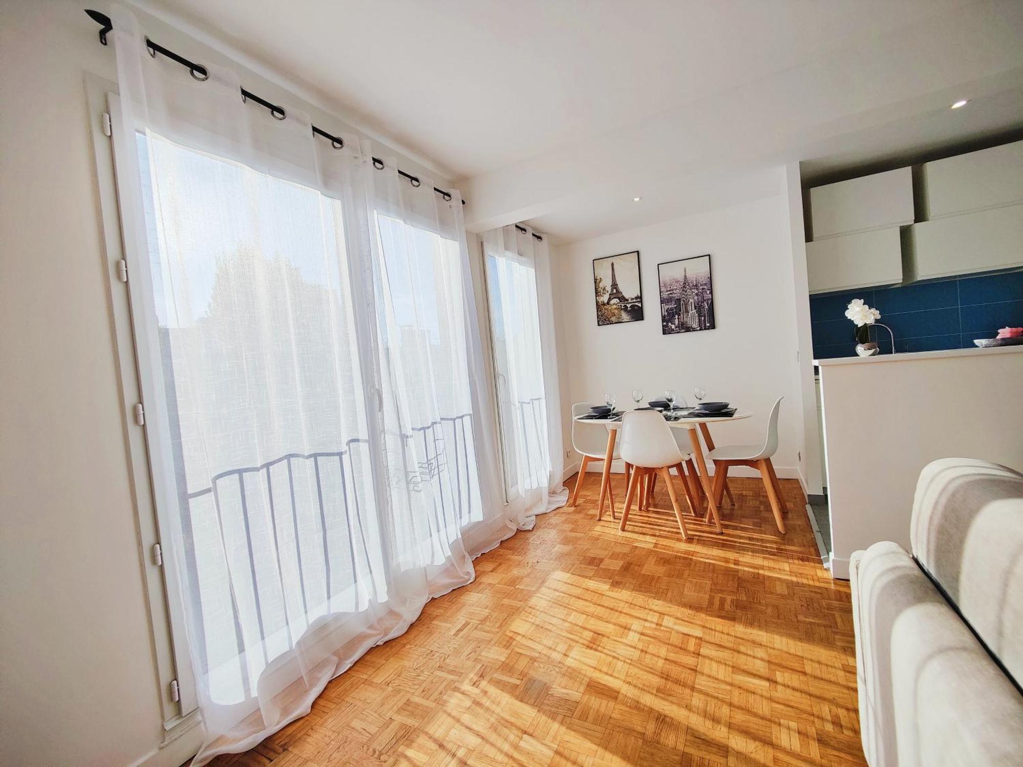 Apartament Metro A 2 Minutes Paris Centre Le Marais Romainville Zewnętrze zdjęcie