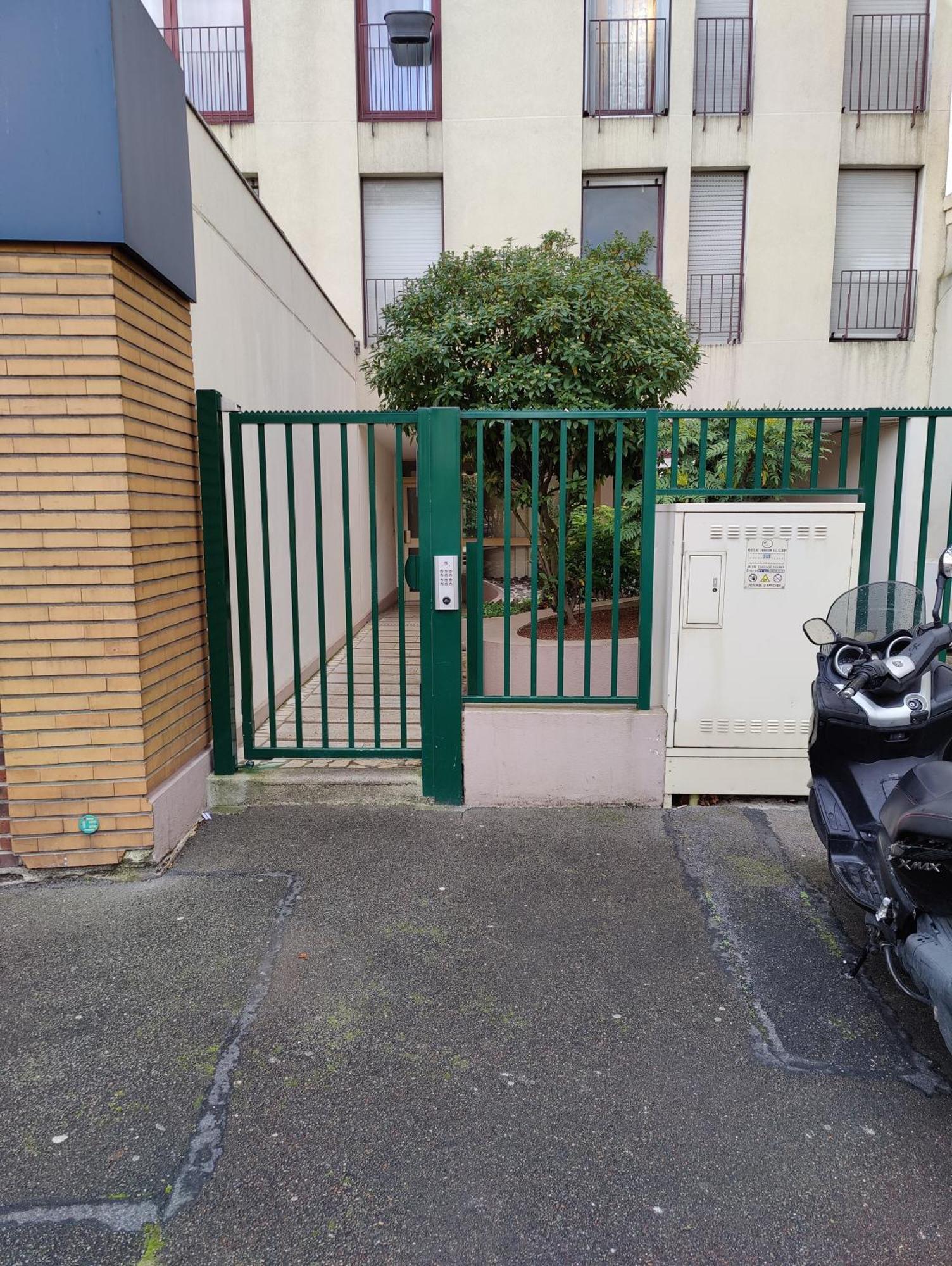 Apartament Metro A 2 Minutes Paris Centre Le Marais Romainville Zewnętrze zdjęcie